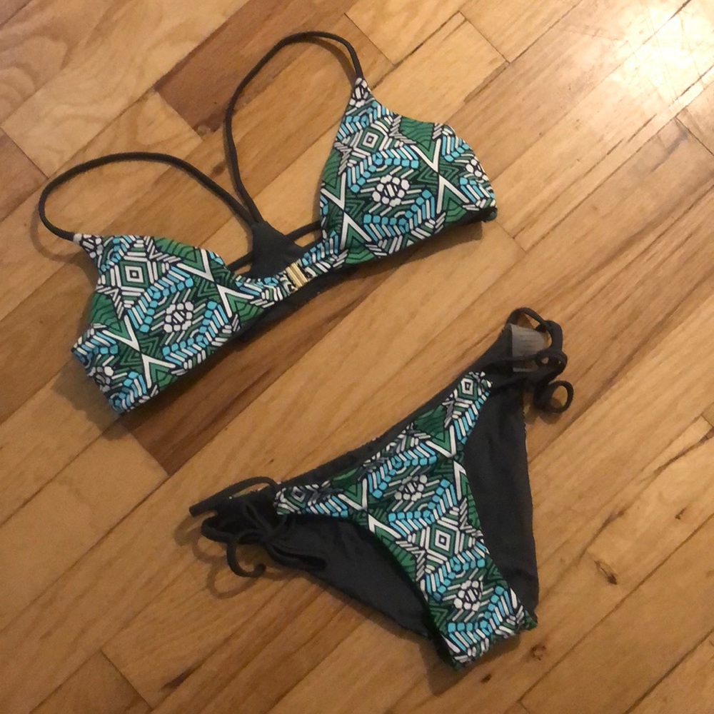 Size small Khongboon bikini